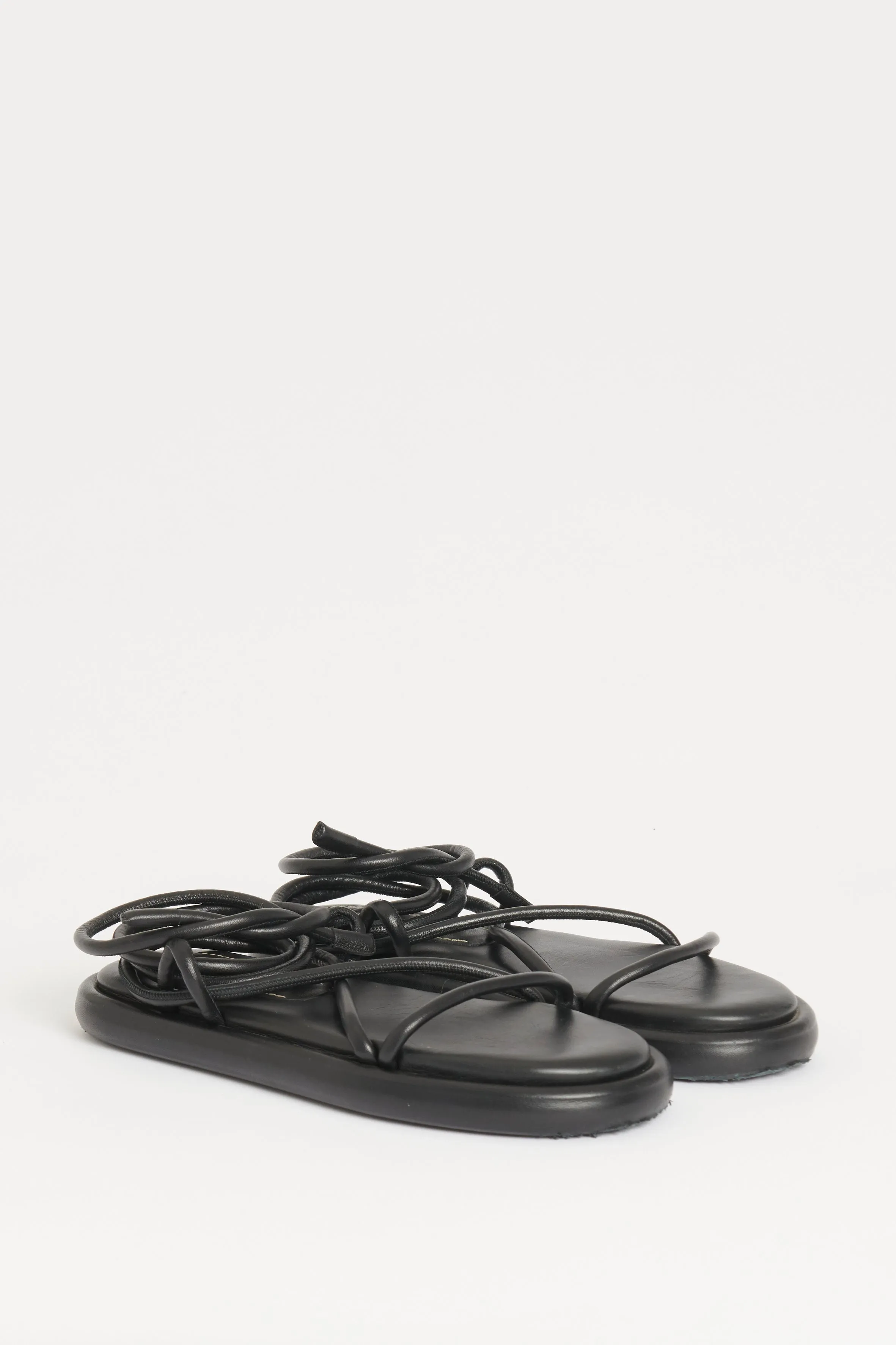 Black Woven Flat Pipe Preowned Sandals