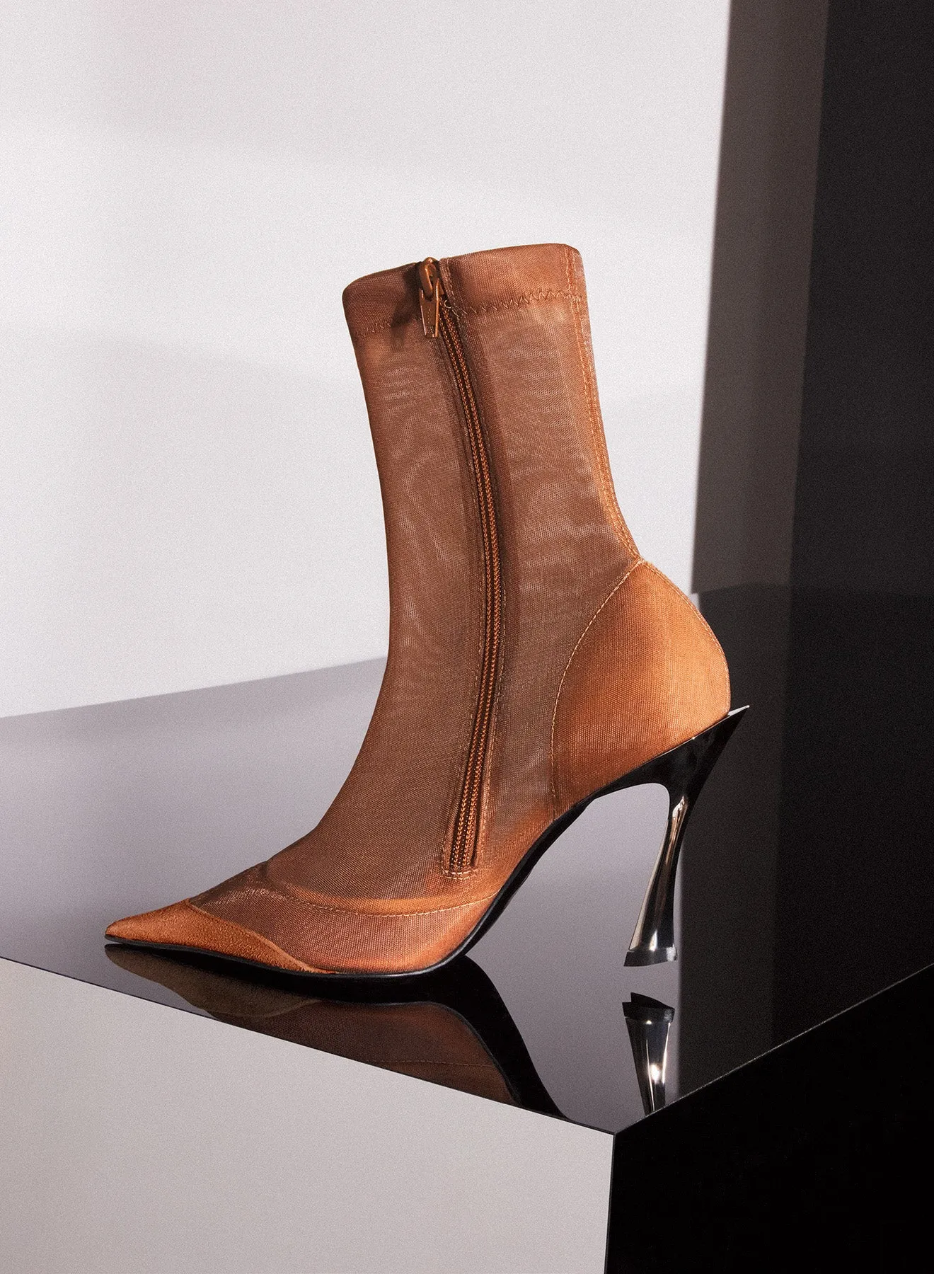 Cinnamon mesh Fang 95 ankle boots