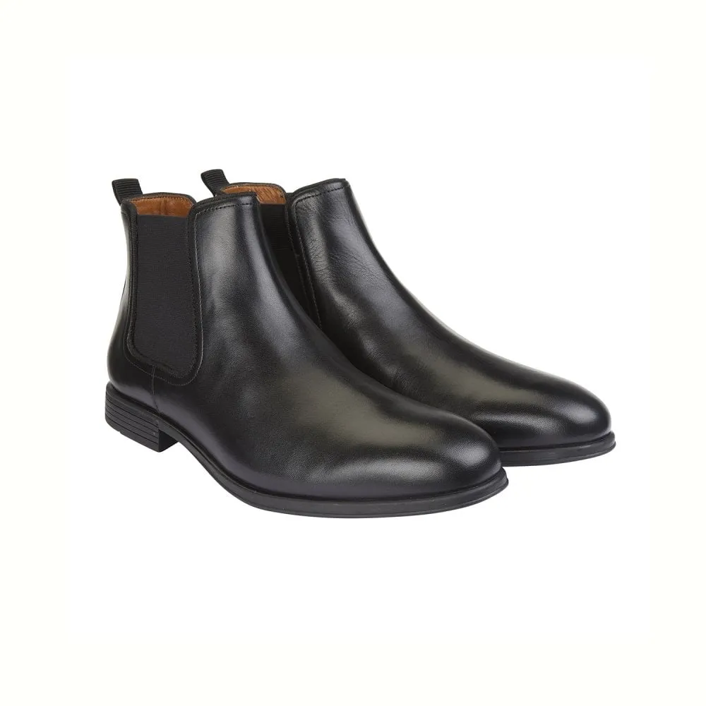 Harry Hern Barnet Black