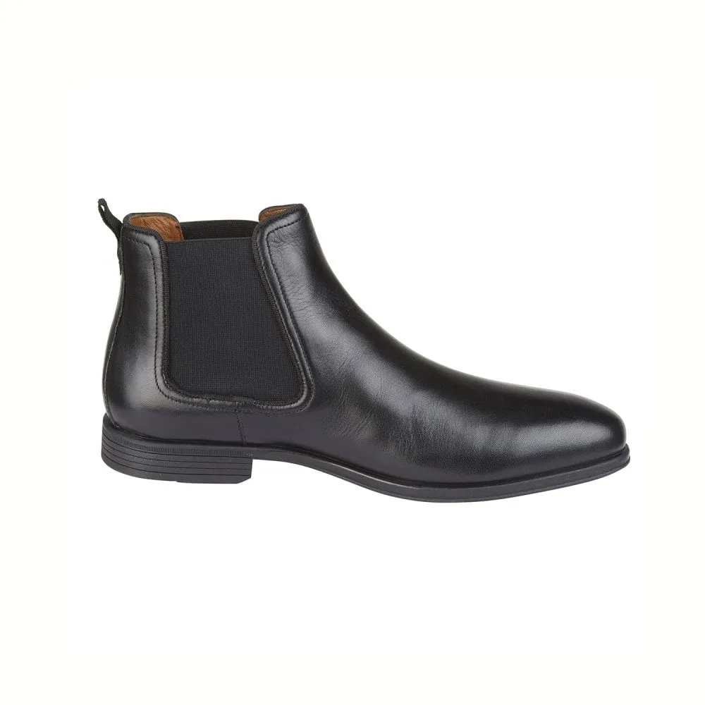 Harry Hern Barnet Black