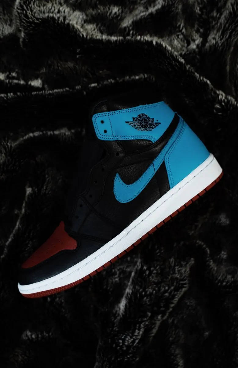 Jordan 1 retro high NC to CHICAGO