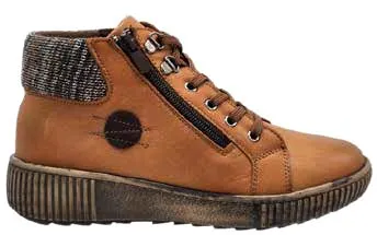 Matchbox Ankle Boot by Cassini - Tan