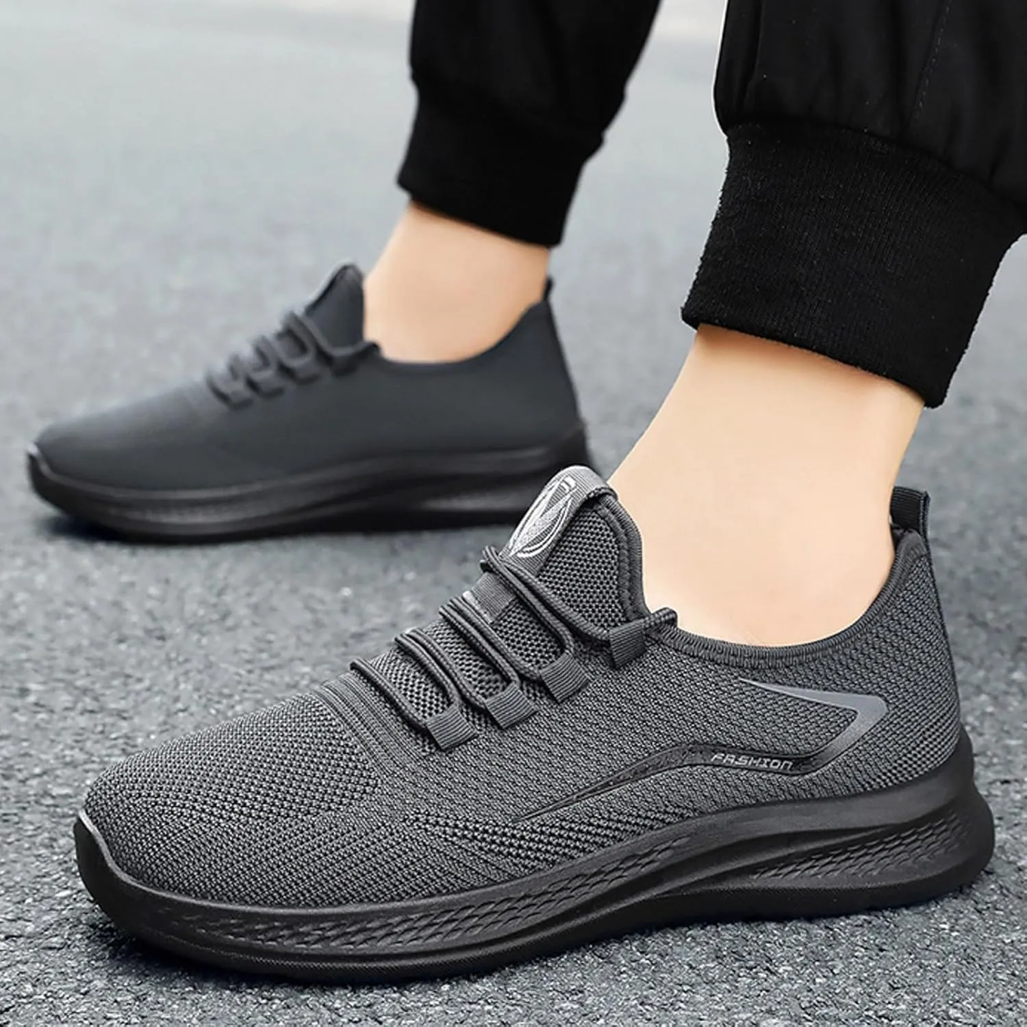 Men Sports Shoes Fashionable New Pattern Simple Mesh Breathable and Comfortable Flat Bottom Thick Sole Men Shoes Sneaker