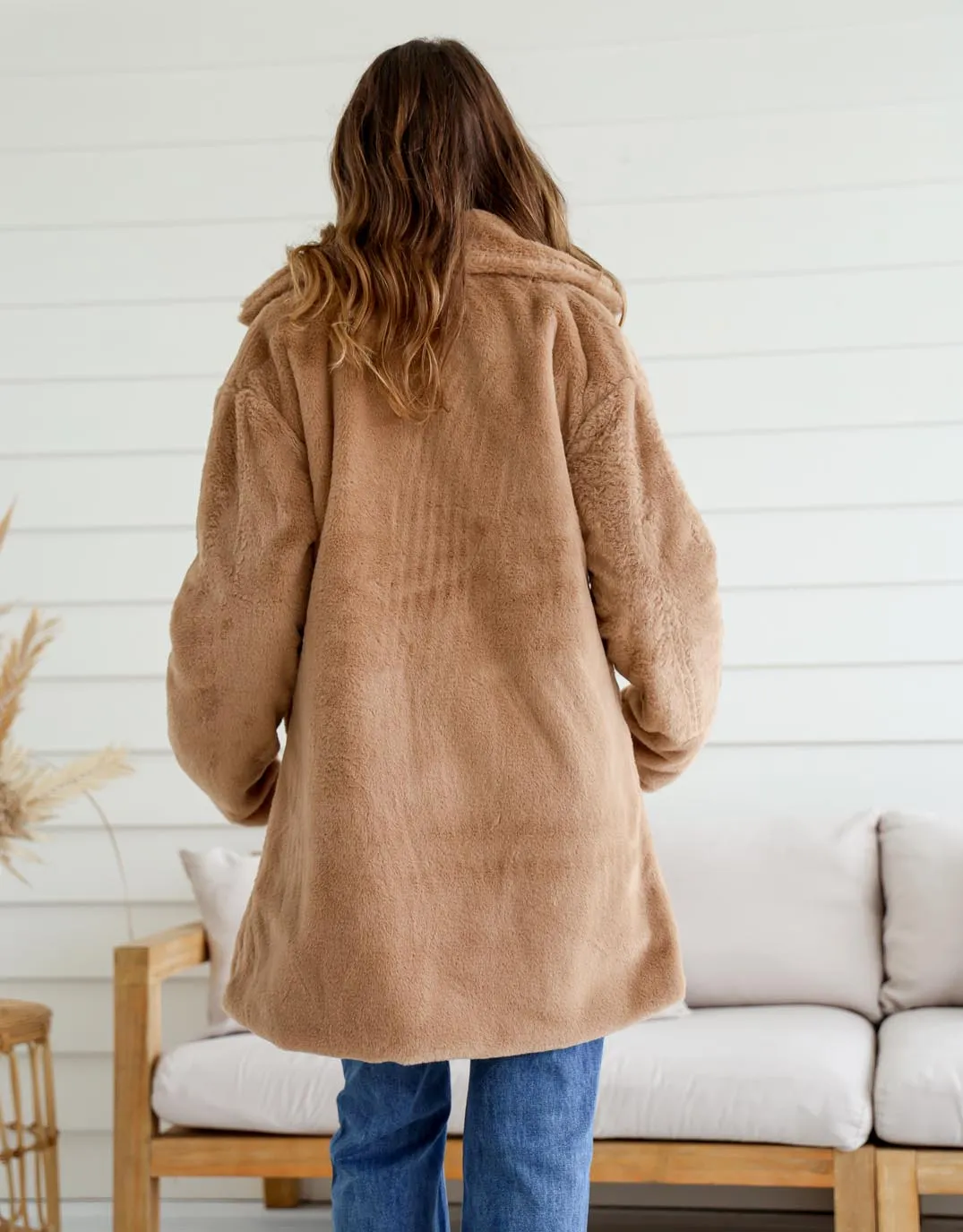 Teddy Faux Fur Jacket - Coffee